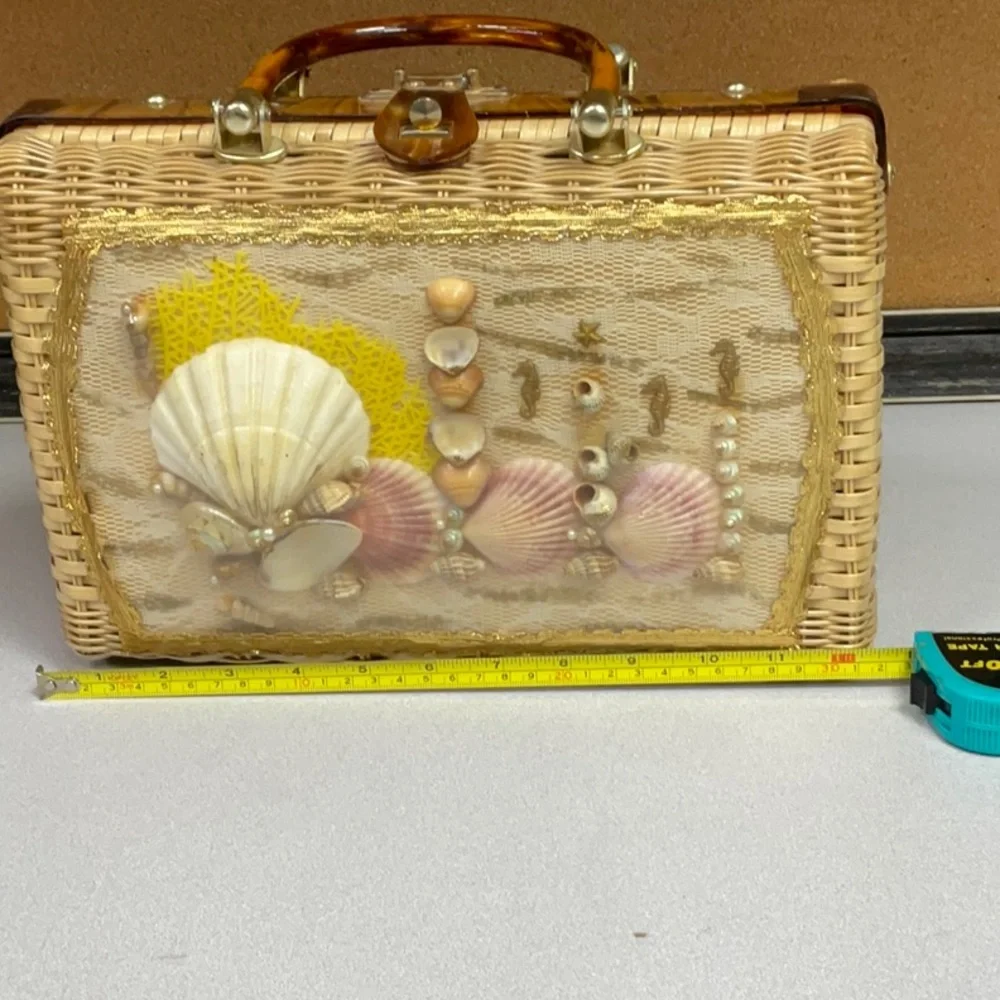 Vintage Seashell Wicker Handbag - Natural, Cream & Pink - Picture 2 of 7